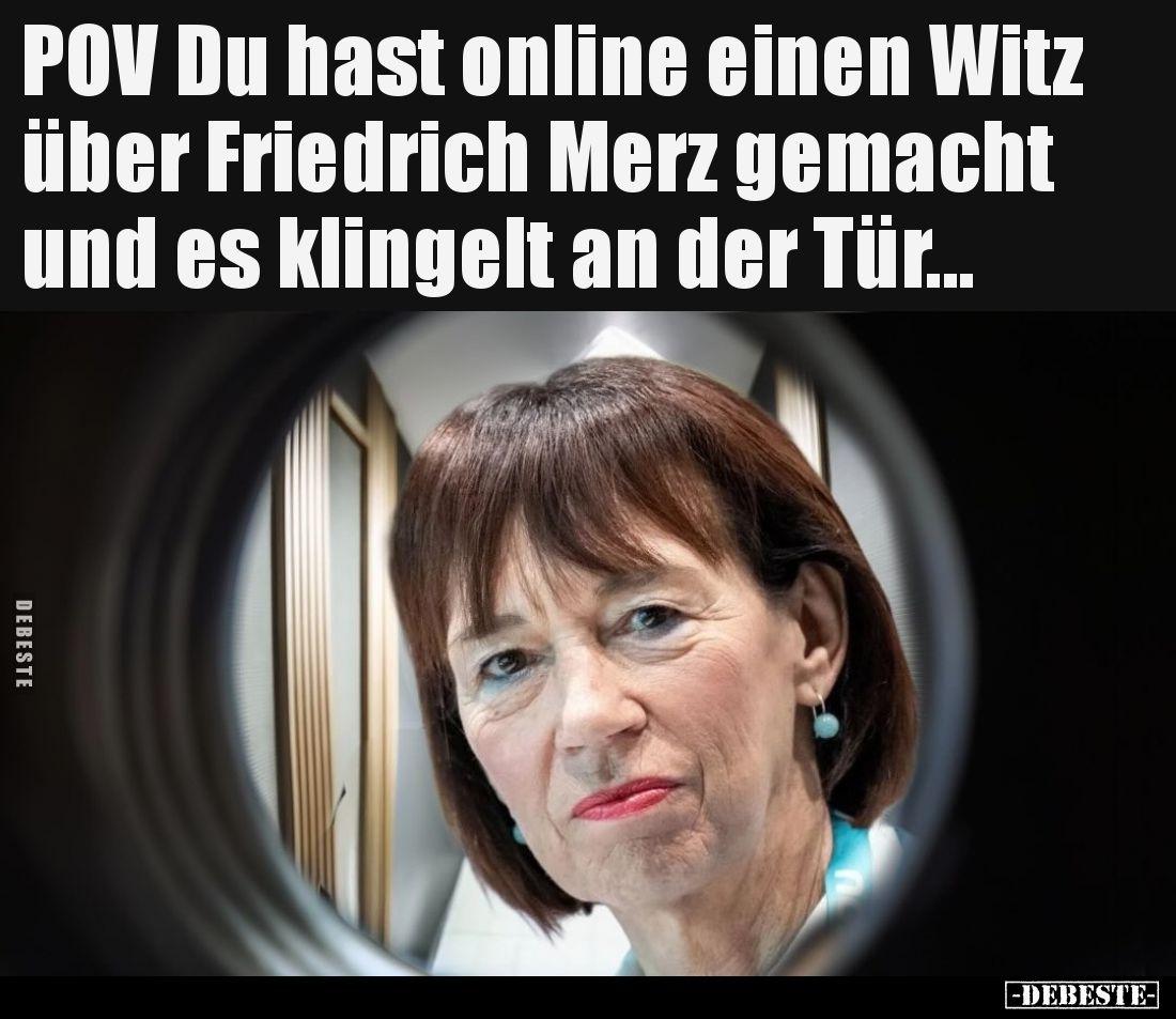 Blick durch einen Türspion. Davor eine Frau mit dunklen Haaren, Lippenstift und türkisen Ohrringen im Halbprofil. Die Dame mit frappierender Ähnlichkeit zu Charlotte Merz. Der Text "POV Du hast online einen Witz über Friedrich Merz gemacht und es klingelt an der Tür".